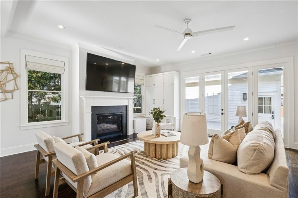 216 Haralson Lane NE