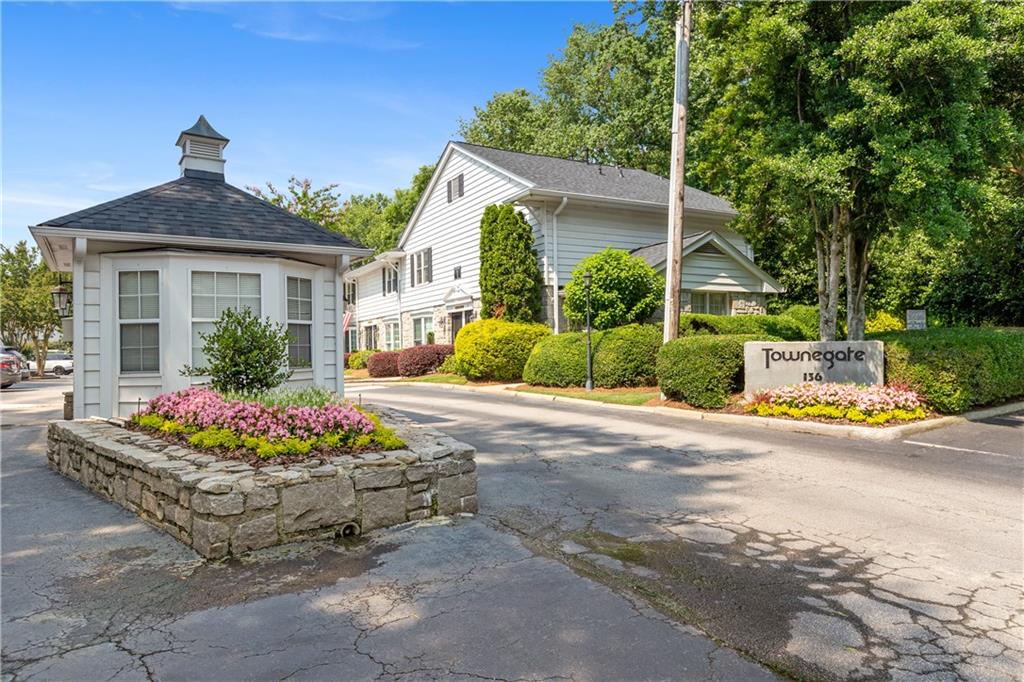 136 Peachtree Memorial Drive NW Unit CT-6