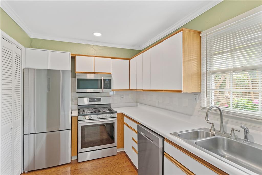136 Peachtree Memorial Drive NW Unit CT-6