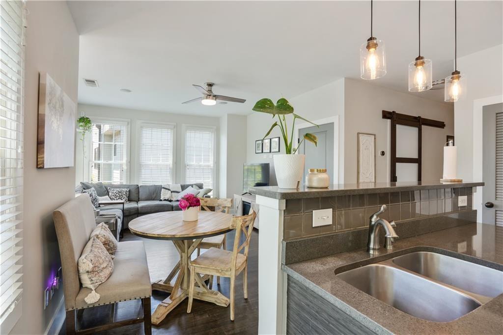 1300 Dekalb Avenue NE Unit 731