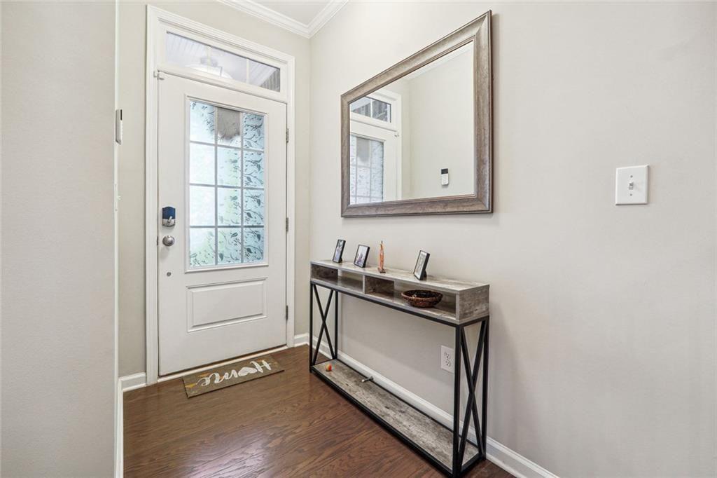 1616 Lansing Bluff Walk