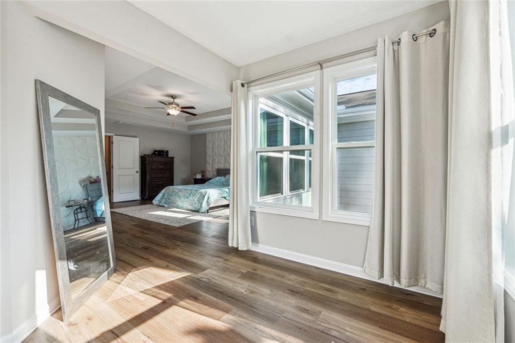 1616 Lansing Bluff Walk