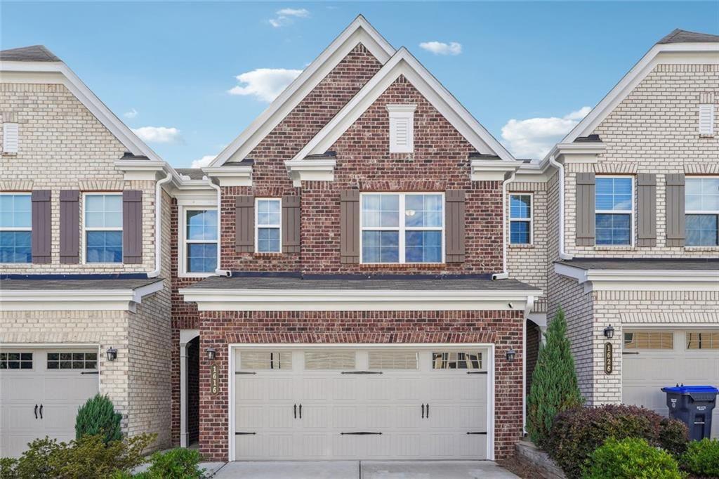 1616 Lansing Bluff Walk
