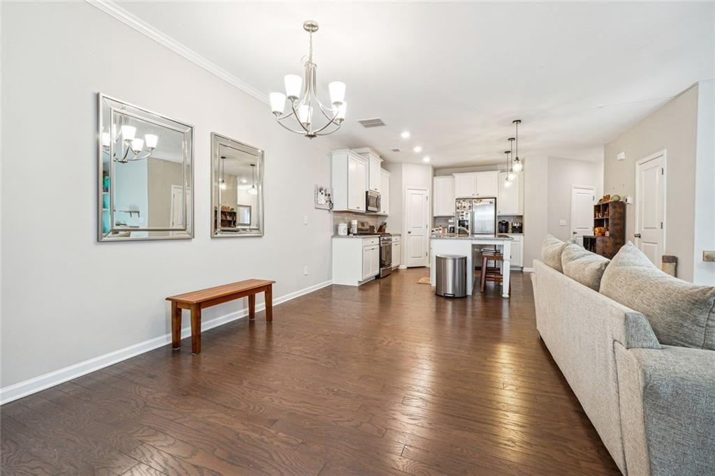 1616 Lansing Bluff Walk