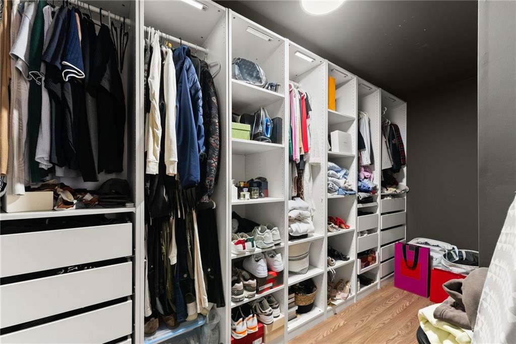 4048 Kingsley Park Lane