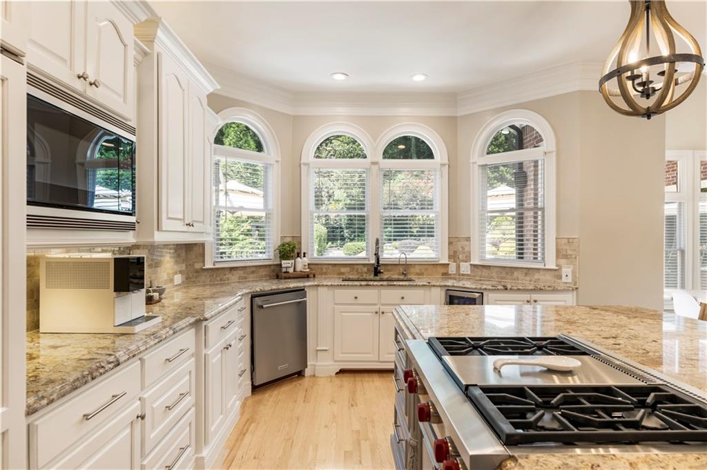 957 Saint Lyonn Courts