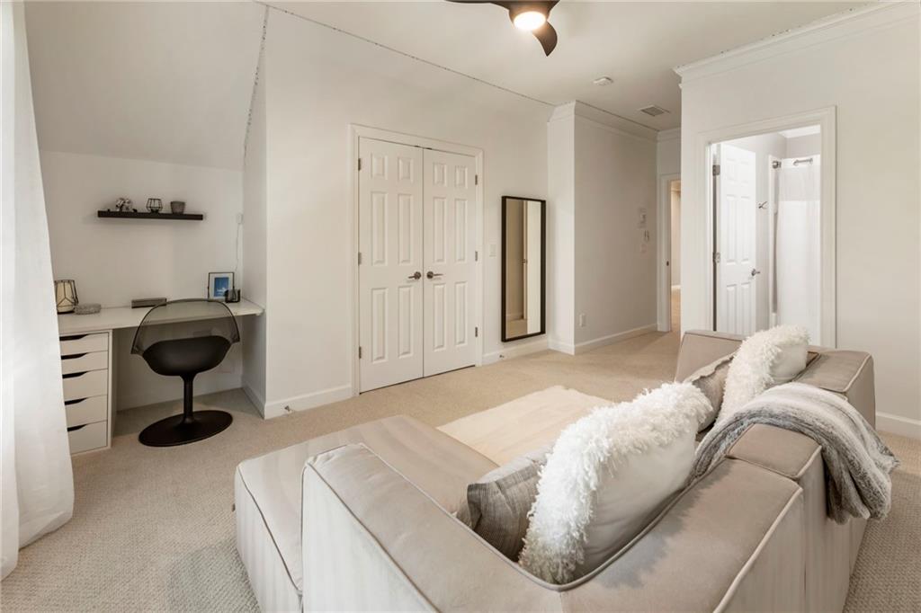 957 Saint Lyonn Courts