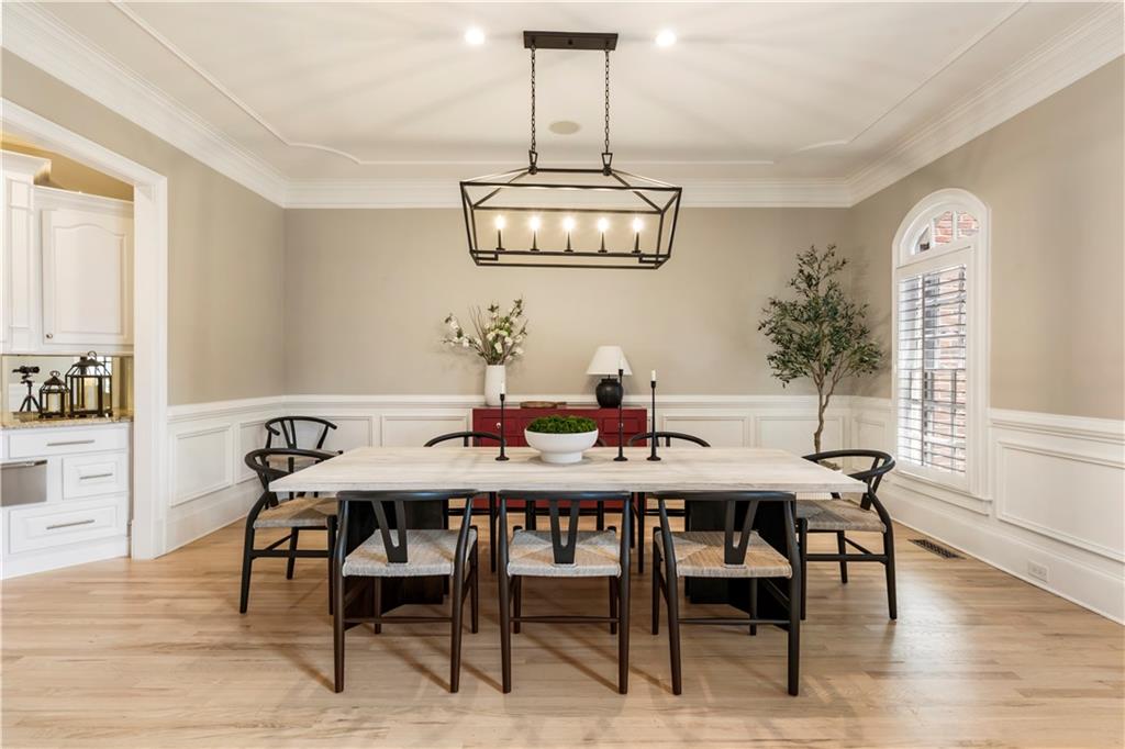 957 Saint Lyonn Courts