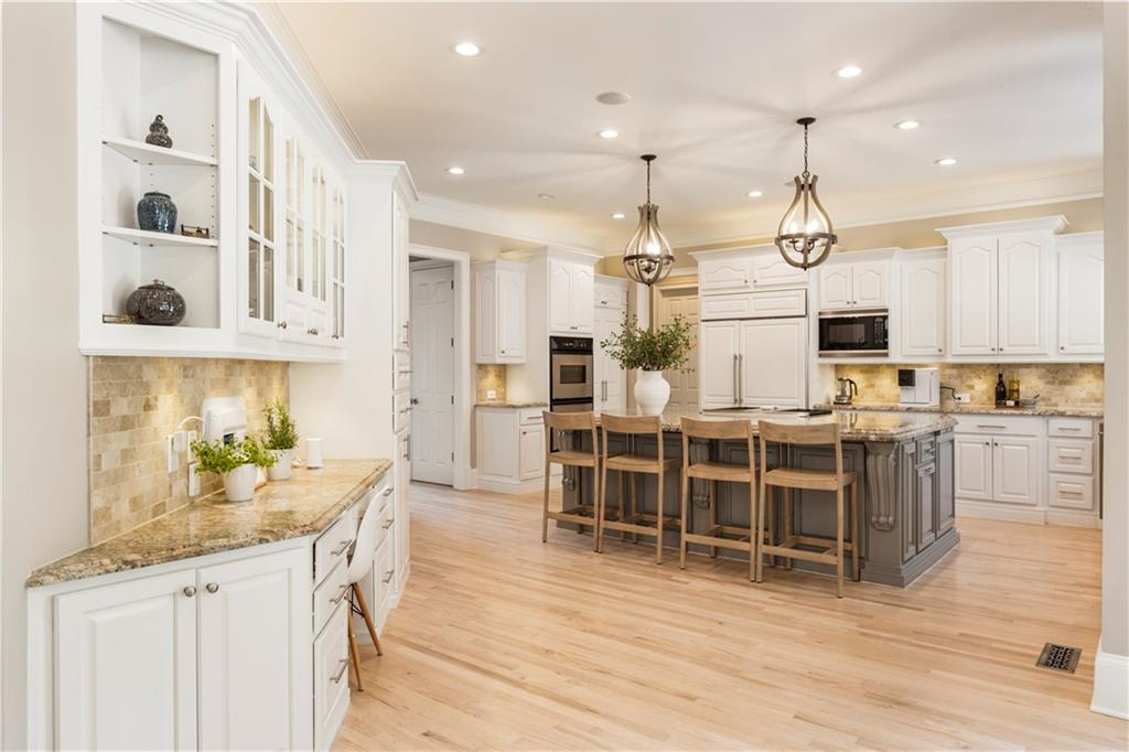 957 Saint Lyonn Courts