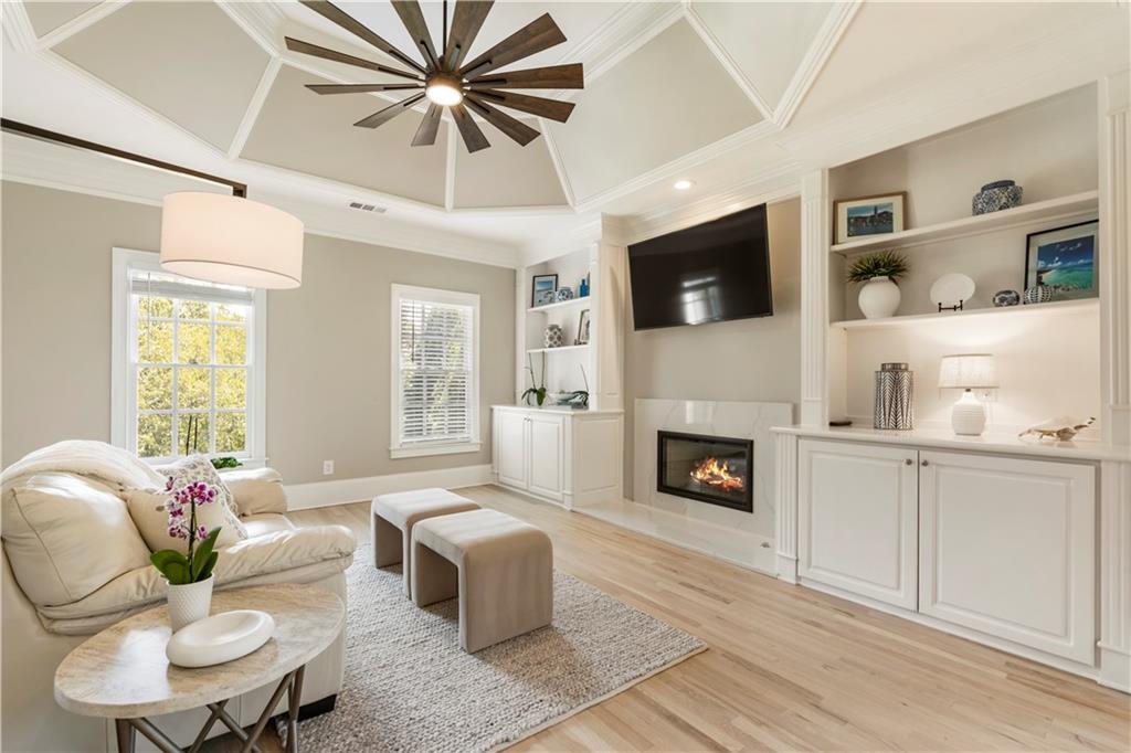 957 Saint Lyonn Courts