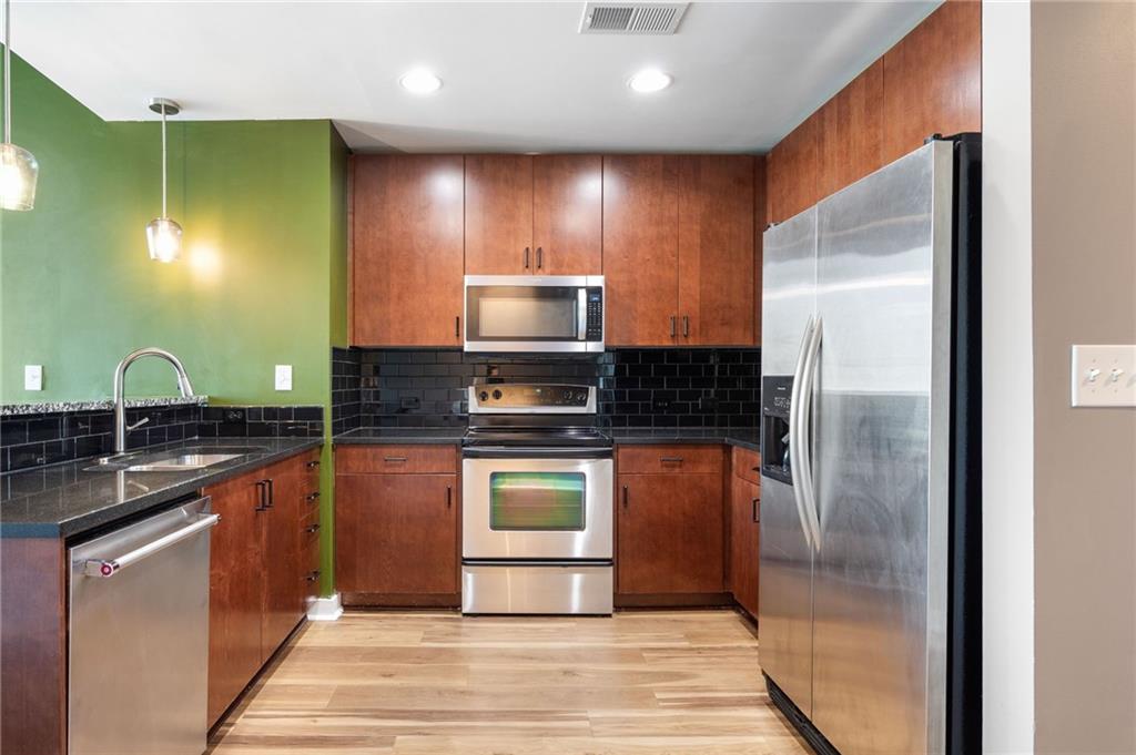 860 Peachtree Street NE Unit 1415