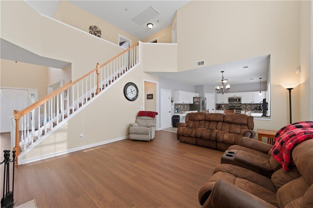 3324 Spindletop Drive NW