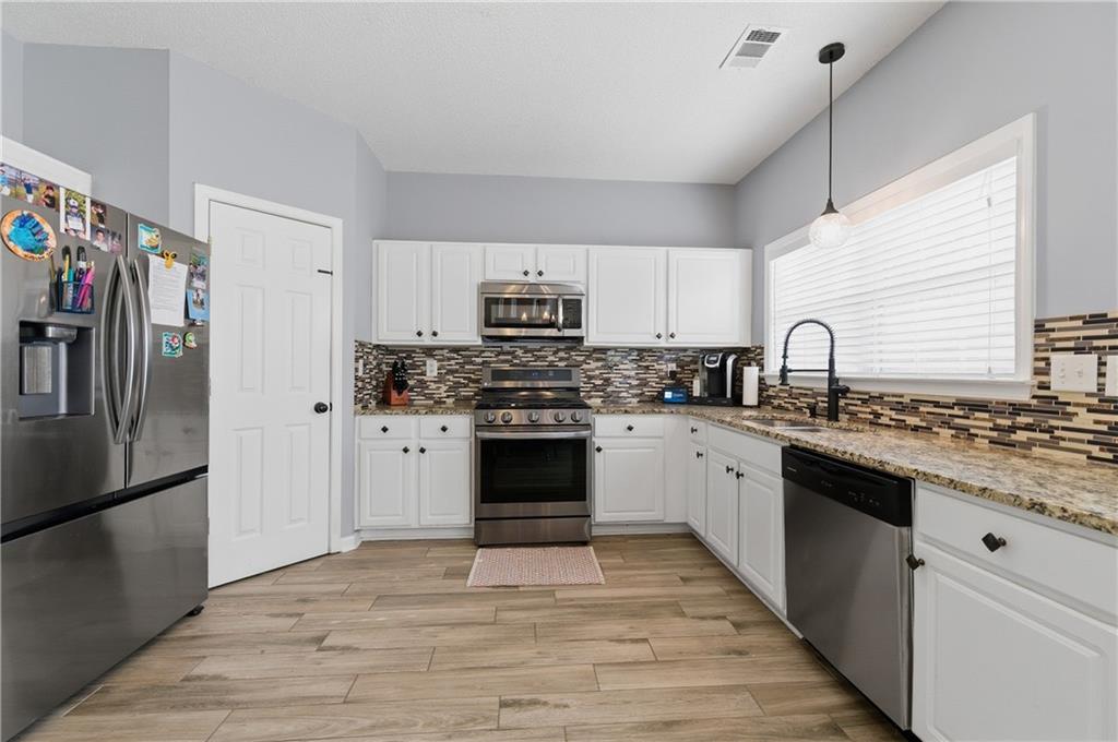 3324 Spindletop Drive NW