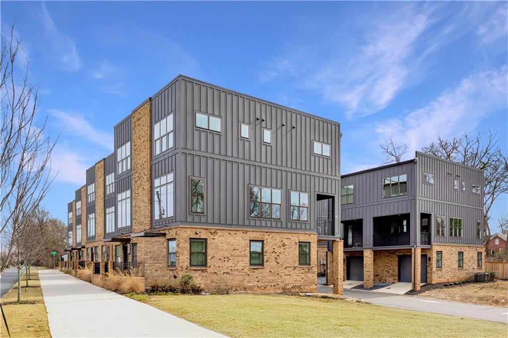 1124 W Marietta Street NW