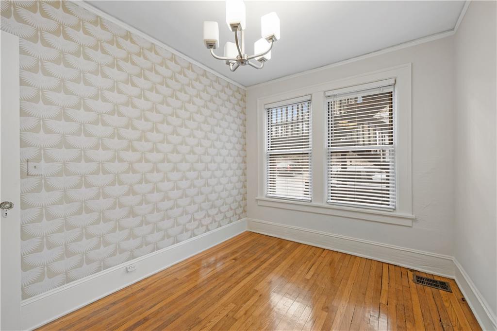 716 Lakeview Avenue NE Unit 1
