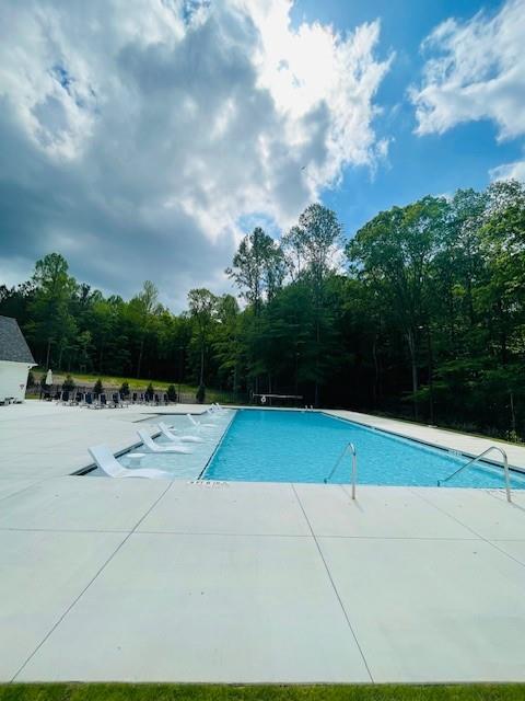 109 Hawks Court