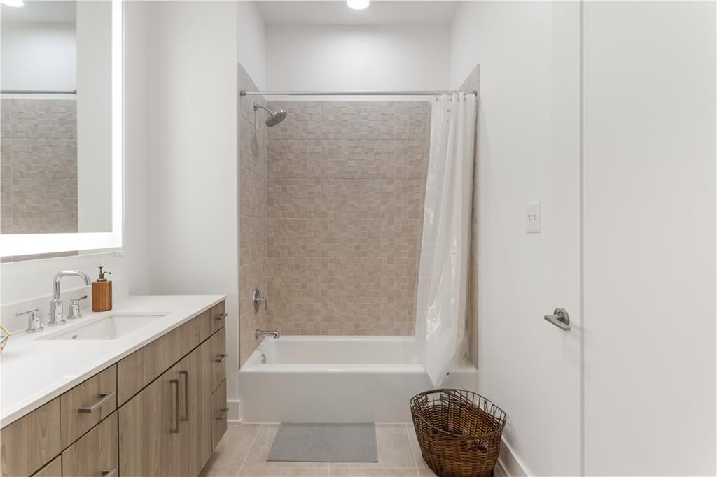 775 Juniper Street NE Unit 617