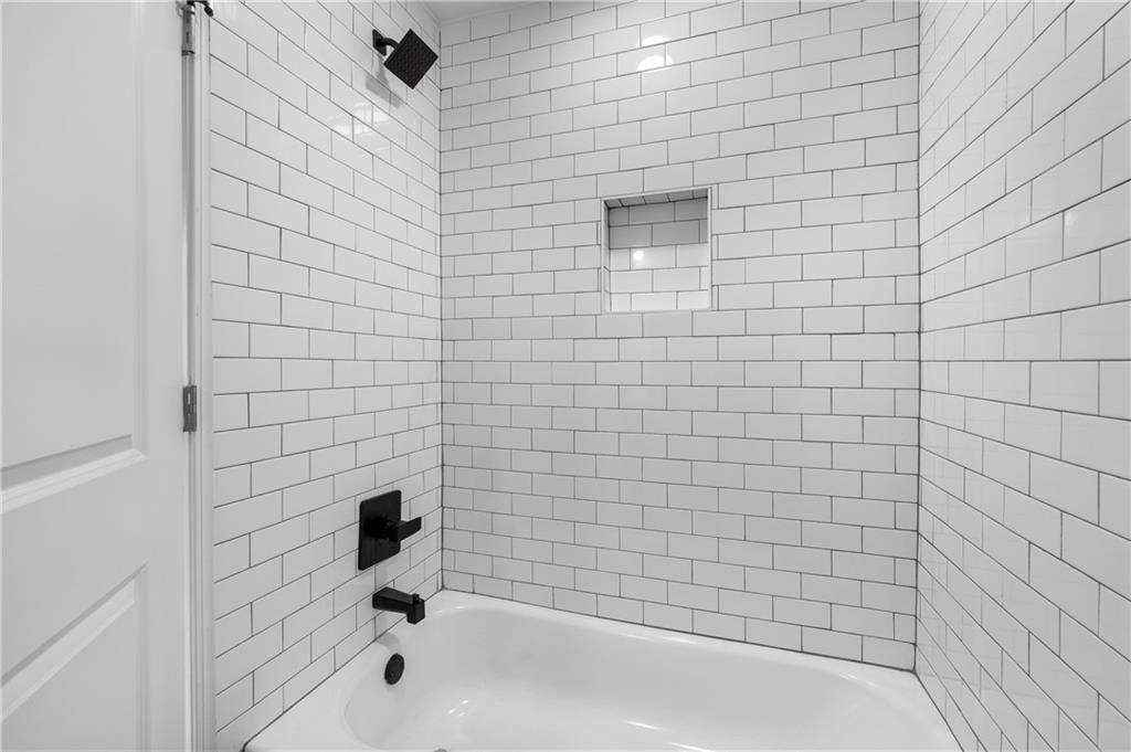 360 Ponce De Leon Avenue NE Unit 10