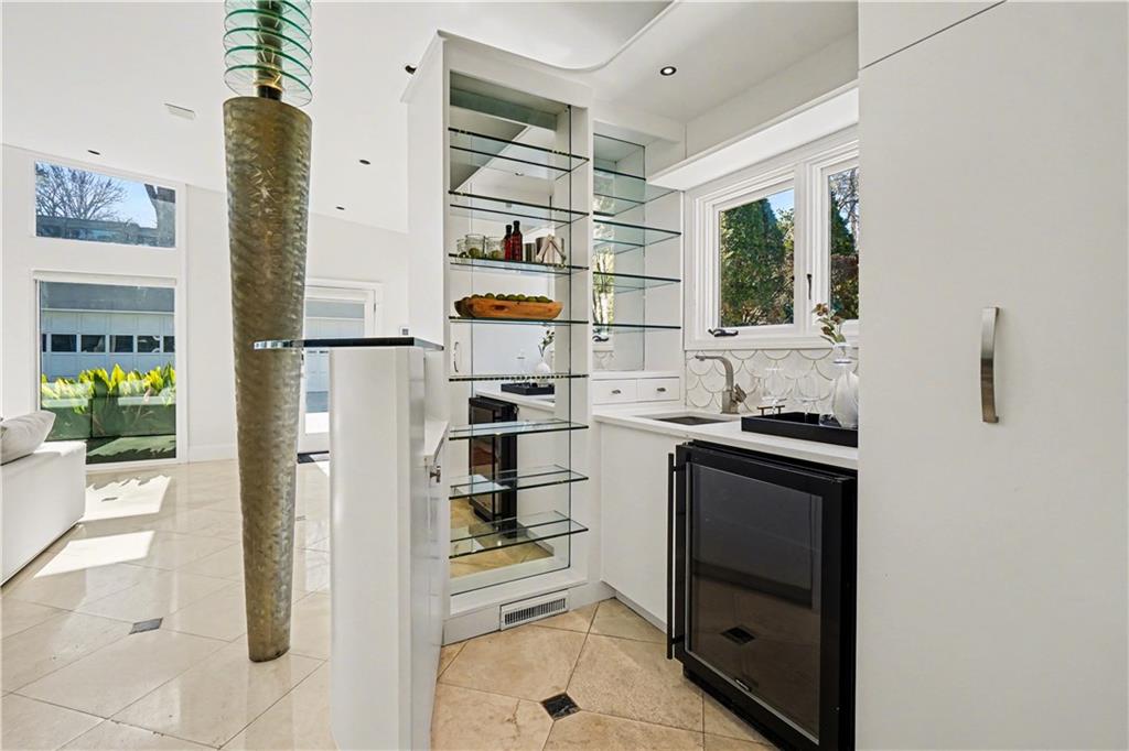 887 Berkshire Road NE