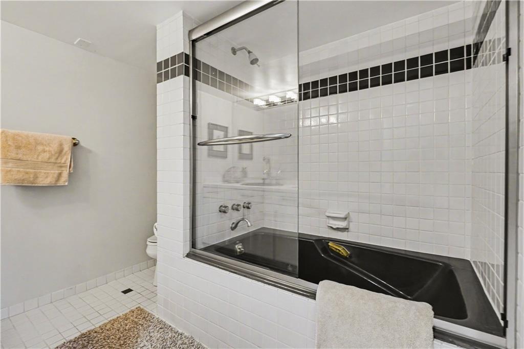 887 Berkshire Road NE