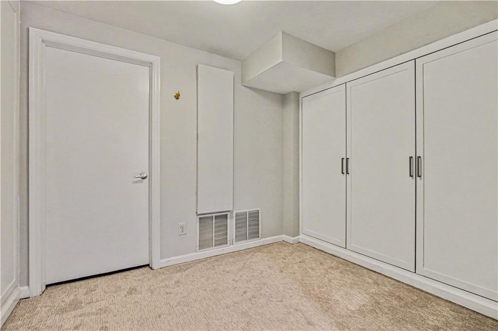 887 Berkshire Road NE