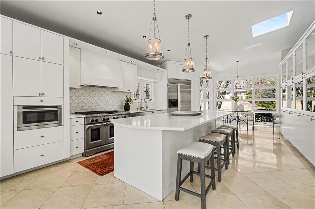 887 Berkshire Road NE