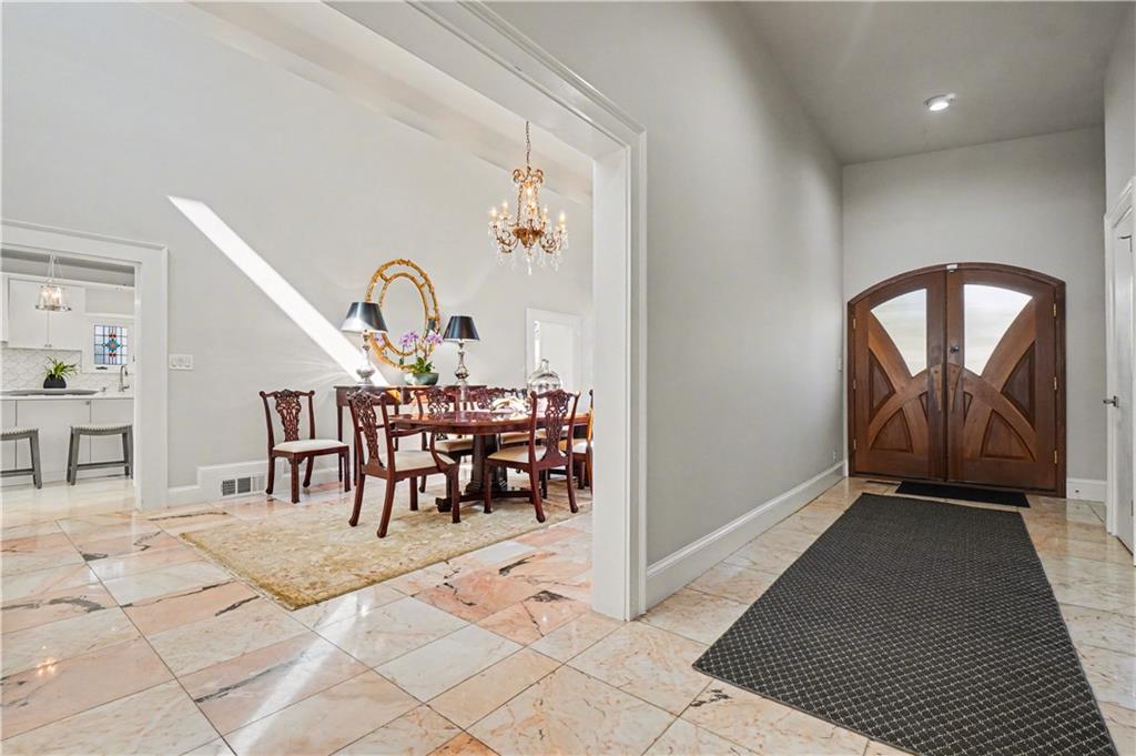 887 Berkshire Road NE