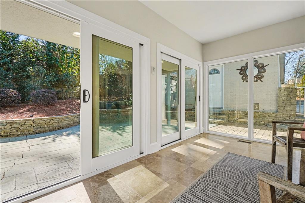 887 Berkshire Road NE