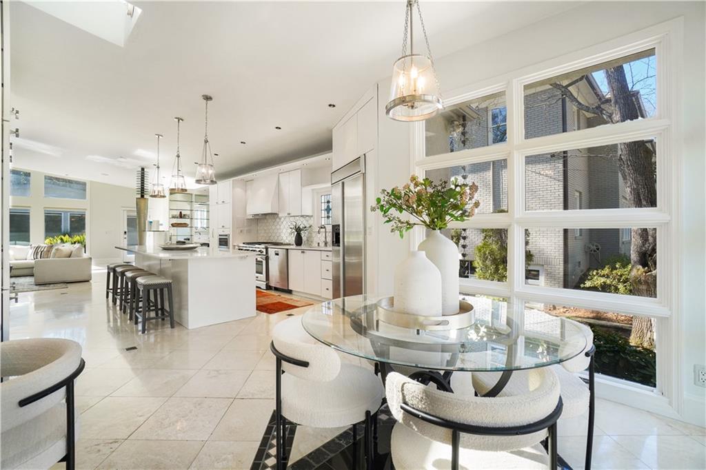 887 Berkshire Road NE