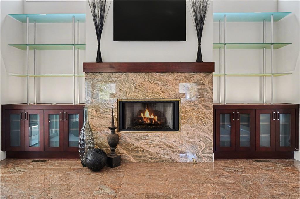 887 Berkshire Road NE