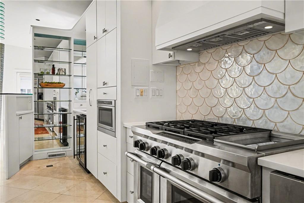 887 Berkshire Road NE