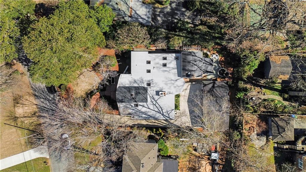 887 Berkshire Road NE