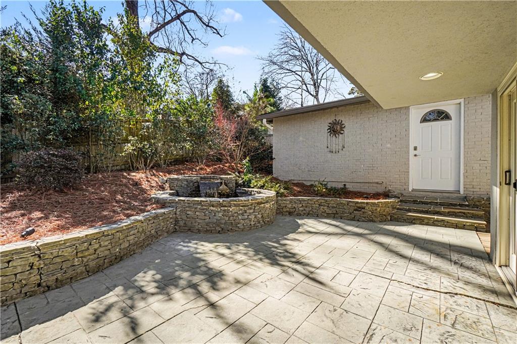 887 Berkshire Road NE