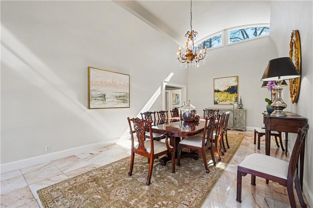 887 Berkshire Road NE