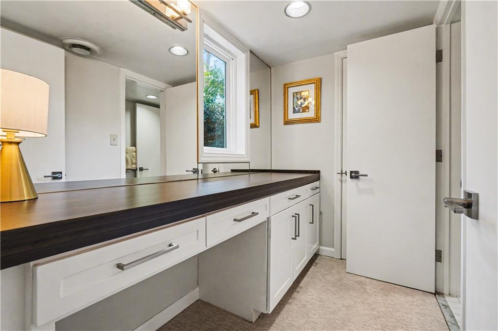 887 Berkshire Road NE