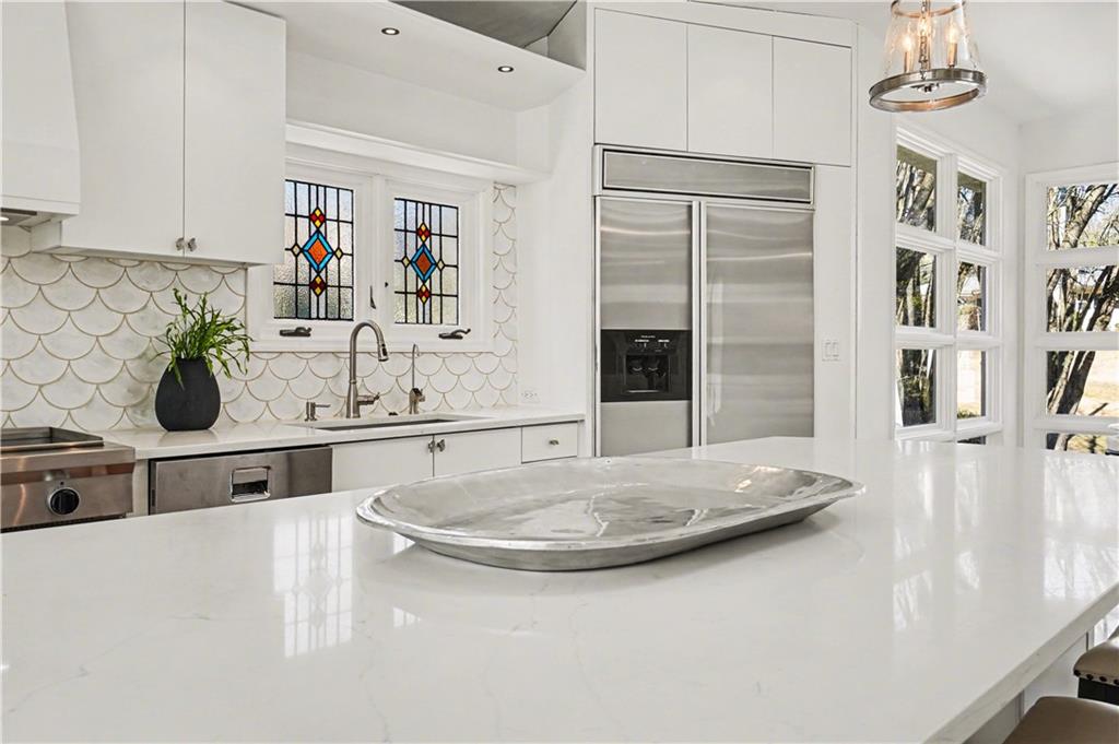 887 Berkshire Road NE