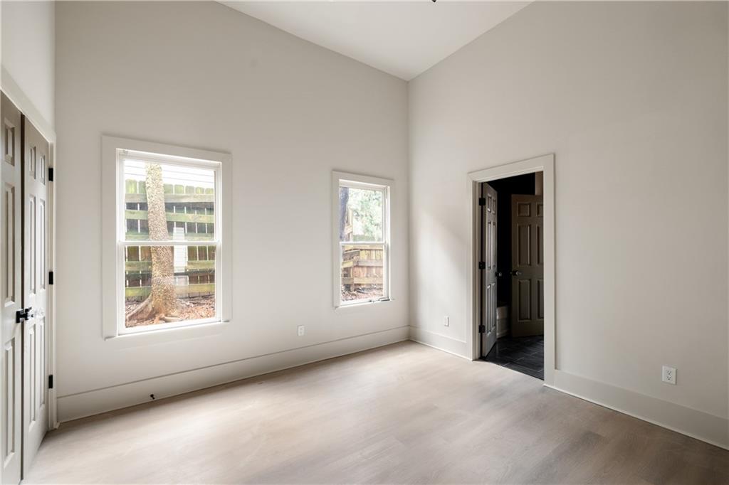 1056 Lester Avenue SE