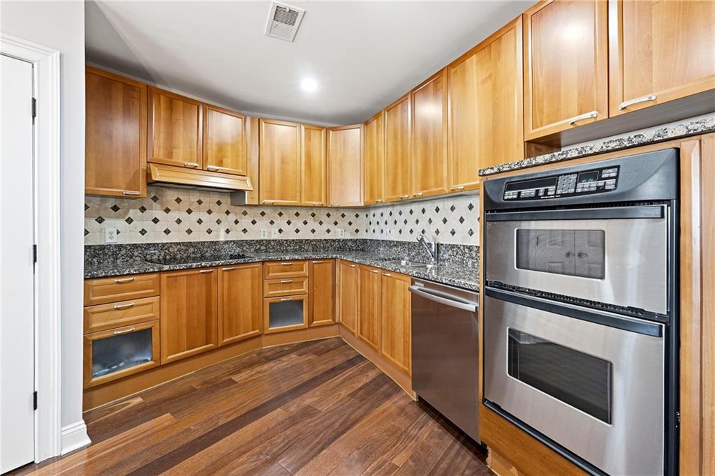 2881 Peachtree Road NE Unit 902