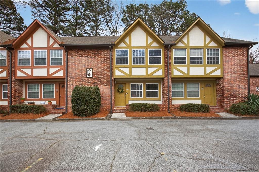 2825 Northeast Expressway NE Unit J3