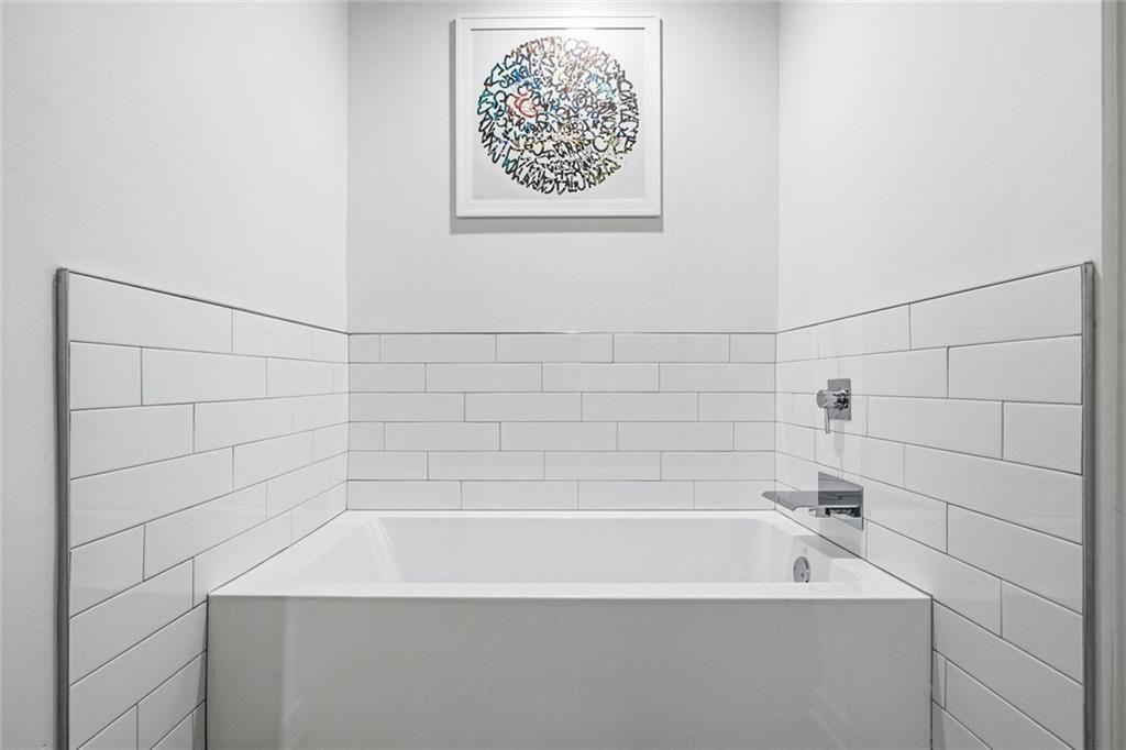 260 18th Street NW Unit# 10205