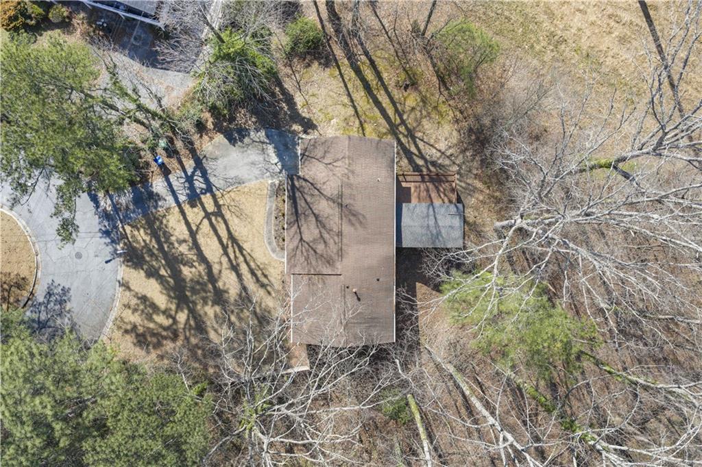 2440 Edgewater Drive SW