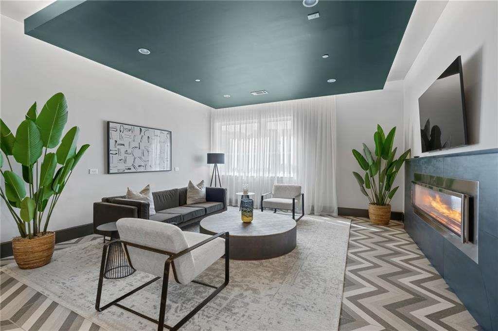 775 Juniper Street NE Unit 525