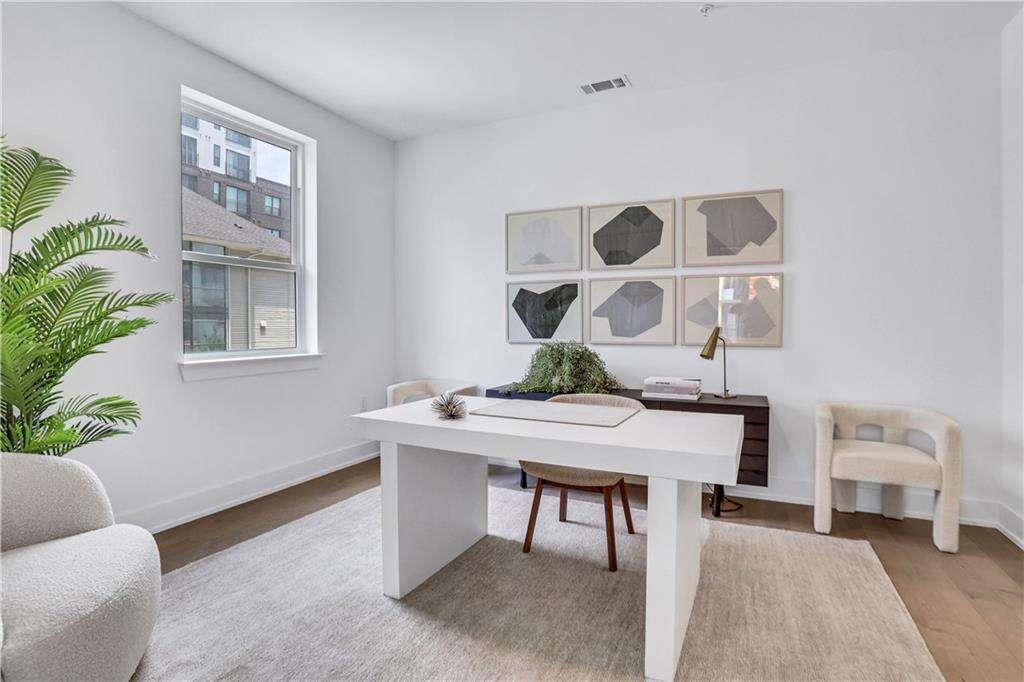 775 Juniper Street NE Unit 525