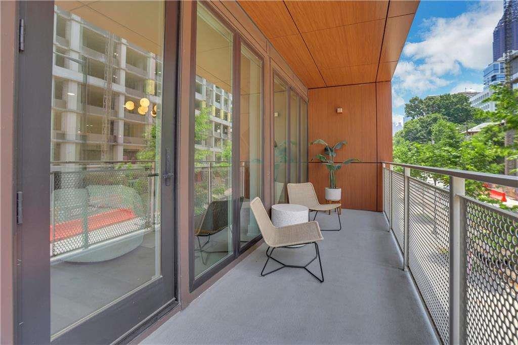 775 Juniper Street NE Unit 525