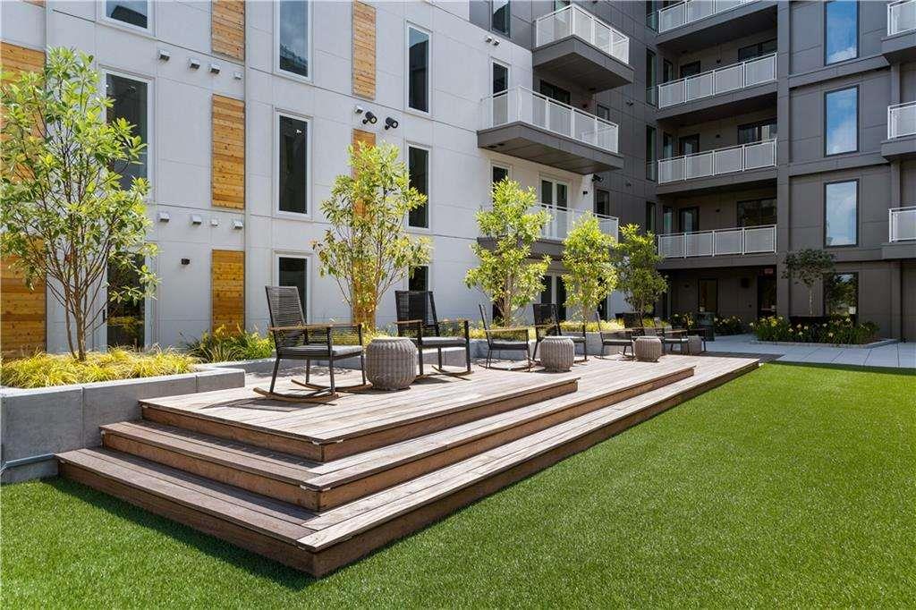 775 Juniper Street NE Unit 525