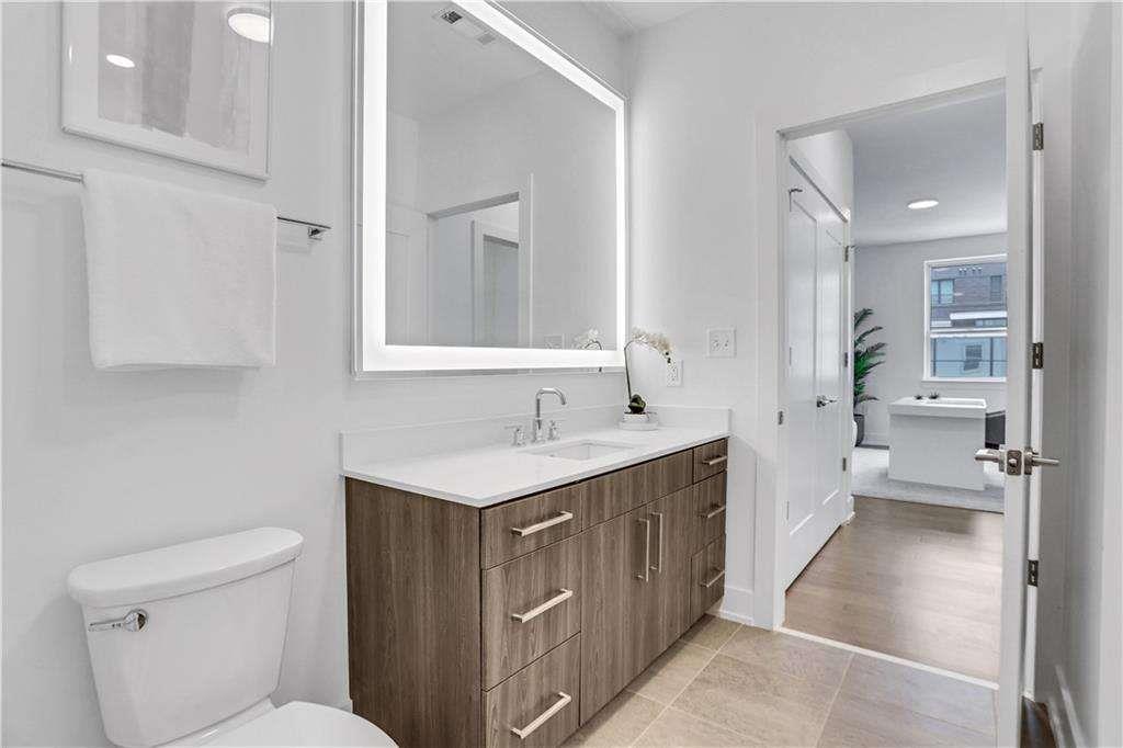 775 Juniper Street NE Unit 525