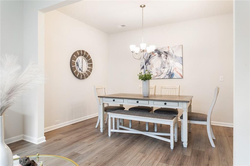 2824 Saratoga Lake View