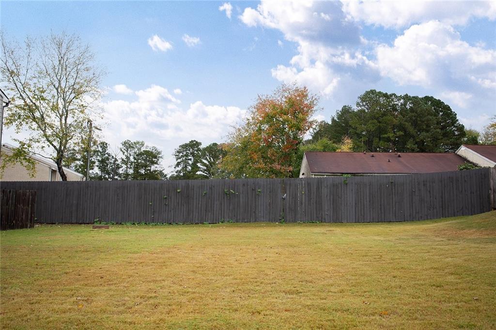 2824 Saratoga Lake View