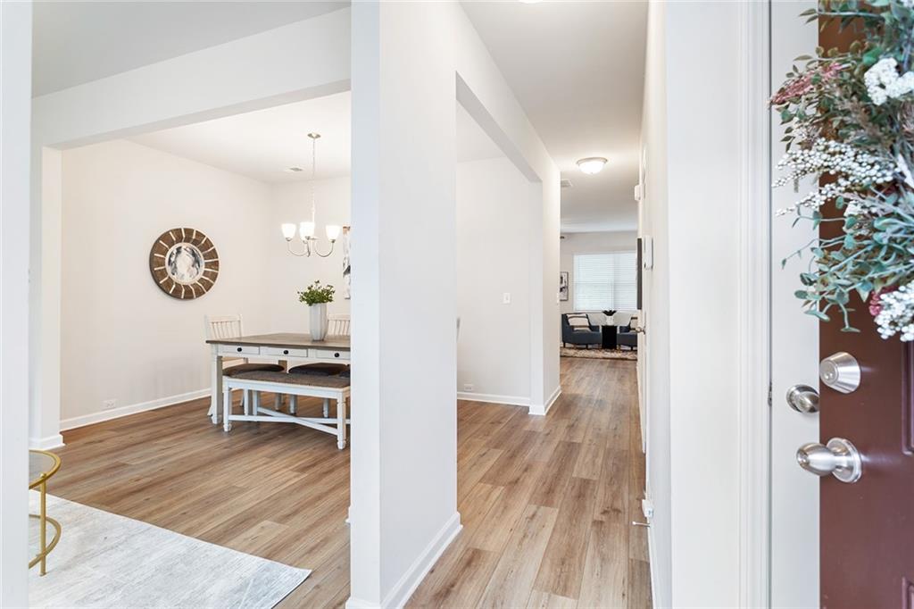 2824 Saratoga Lake View