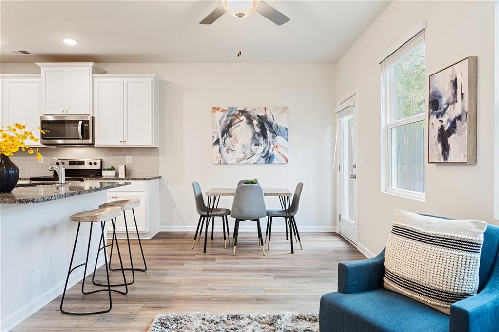 2824 Saratoga Lake View